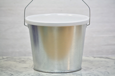 Galvanized Bucket With Lid